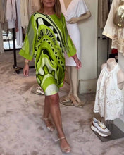 Load image into Gallery viewer, Round neck fashionable printed midi dress