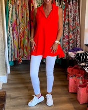 Load image into Gallery viewer, Sleeveless lapels shirred top