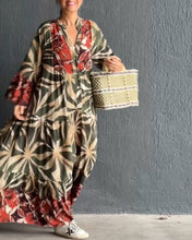 Load image into Gallery viewer, Loose Printed Vacation Dress