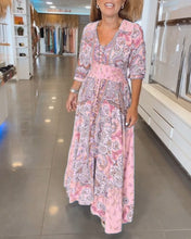 Load image into Gallery viewer, V-Neck Seven Sleeve Vacation Dress