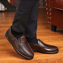 Load image into Gallery viewer, Men's Leather Soft Insole Casual Business Slippers