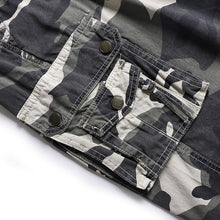 Load image into Gallery viewer, Multi-pocket Men's Sports Shorts