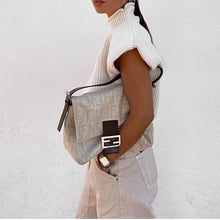 Load image into Gallery viewer, Solid Color Sleeveless Turtleneck Sweater