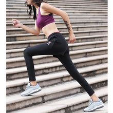 Load image into Gallery viewer, Women's Quick Dry Sportsuit Set Of 5PCs