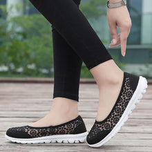 Load image into Gallery viewer, Women's Lace Screen Breathable Net Flat Shoes