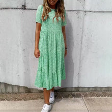 Load image into Gallery viewer, Short-sleeved dress with floral print