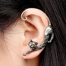 Load image into Gallery viewer, Vintage Cat Tail Ear Ring Stud