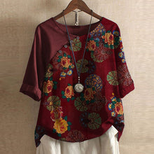 Load image into Gallery viewer, Crew Neck Vintage Print T-shirt