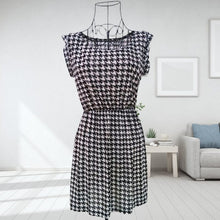 Load image into Gallery viewer, Sleeveless Leopard Dress