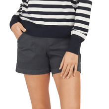 Load image into Gallery viewer, Women's Stretch Twill Shorts