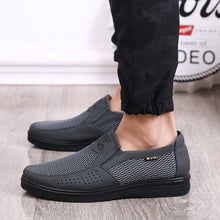 Load image into Gallery viewer, Men's Summer Casual Mesh Shoes