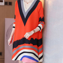 Load image into Gallery viewer, Elegant Loose Dress with a V-neckline