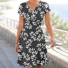 Load image into Gallery viewer, Floral Vintage Dress