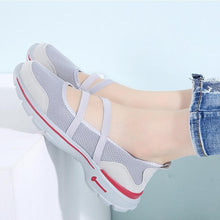 Load image into Gallery viewer, Women's breathable mesh flat shoes