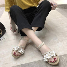 Load image into Gallery viewer, New Women's Sandals With Bohemian Flowers