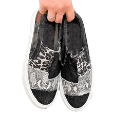 Load image into Gallery viewer, Flat Bottomed Slacker Casual Canvas Shoes