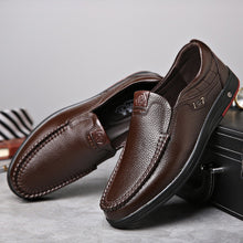 Load image into Gallery viewer, Men&#39;s Leather Soft Insole Casual Business Slippers
