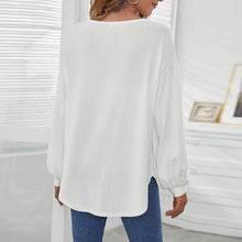 Load image into Gallery viewer, Round Collar Loose Leisure Lantern Buckle T-shirt
