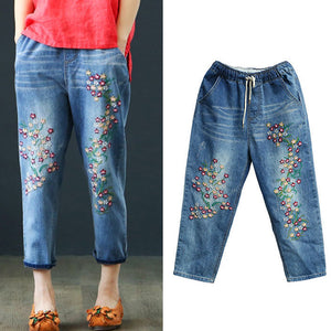 Retro Style Embroidered Loose Jeans