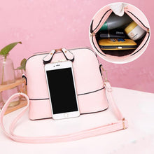 Load image into Gallery viewer, Deer Toy Shoulder Bag Shell Model
