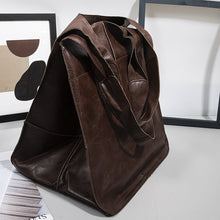 Load image into Gallery viewer, Oversized leather tote

