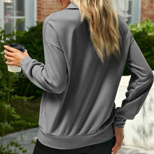 Load image into Gallery viewer, Solid Colour Long Sleeve Loose T-shirt
