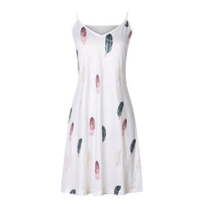 Load image into Gallery viewer, Loose Print Slip Dress
