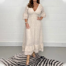 Load image into Gallery viewer, Loose High Waist Embroidered Dress
