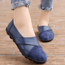 Load image into Gallery viewer, Premium Orthopedic Leather Loafer
