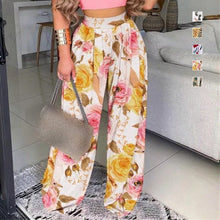 Load image into Gallery viewer, Floral Print Track Pants
