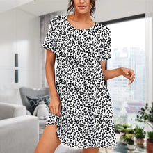 Load image into Gallery viewer, Printed Plus Size Dress
