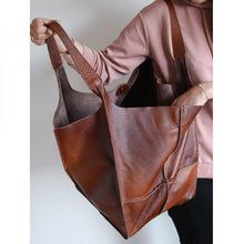 Load image into Gallery viewer, Oversized leather tote
