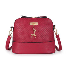 Load image into Gallery viewer, Deer Toy Shoulder Bag Shell Model
