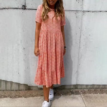 Load image into Gallery viewer, Short-sleeved dress with floral print
