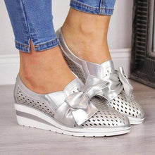 Load image into Gallery viewer, Women Casual Leather Flats BOWKNOT SNEAKERS

