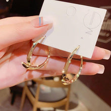 Load image into Gallery viewer, Simple Curved Fashion Earrings
