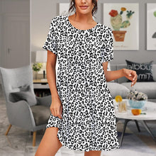 Load image into Gallery viewer, Printed Plus Size Dress
