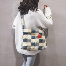 Load image into Gallery viewer, Woman winter fashion large- capacity Bag
