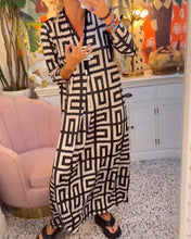 Load image into Gallery viewer, V-neck geometric print dress
