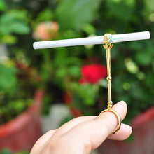 Load image into Gallery viewer, Adjustable Cigarette Holder Ring
