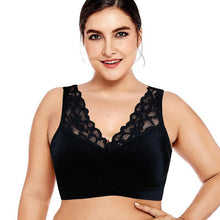 Load image into Gallery viewer, Breathable Sports Push Up Lace Bra
