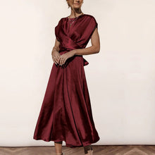 Load image into Gallery viewer, Satin Sleeveless Elegant Light Evening Dress
