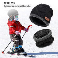 Load image into Gallery viewer, Warm Beanie Cap With Scarf
