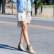 Load image into Gallery viewer, Women Casual Platform Zipper Boots
