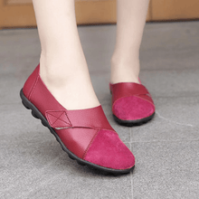Load image into Gallery viewer, Premium Orthopedic Leather Loafer
