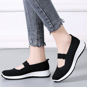 Women's Breathable Middle-age Soft-soled Shoes