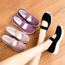 Load image into Gallery viewer, Women&#39;s Breathable Middle-age Soft-soled Shoes
