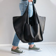 Load image into Gallery viewer, Oversized leather tote
